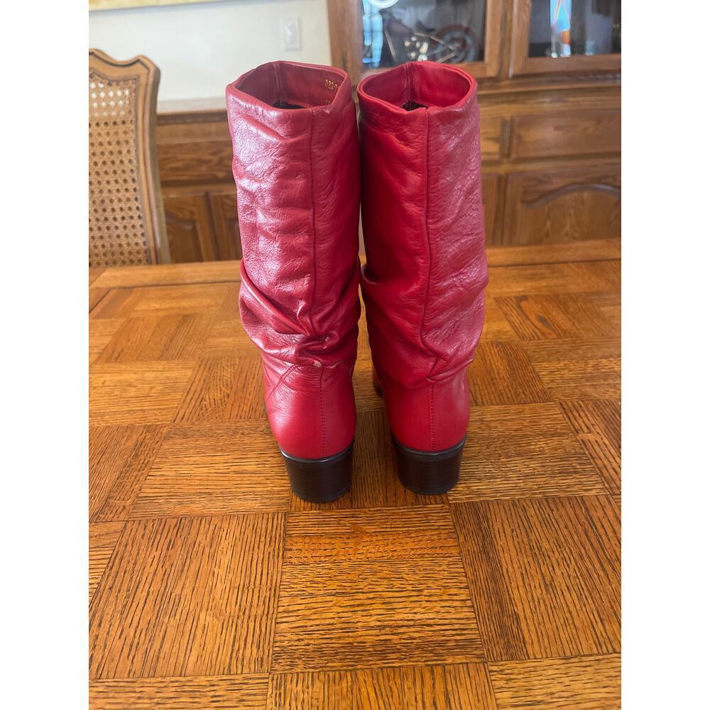 90s Vintage Red Leather Mid Calf Slouchy Boots • 6 • Hunt Club • Chunky Heeled - Picture 4 of 6